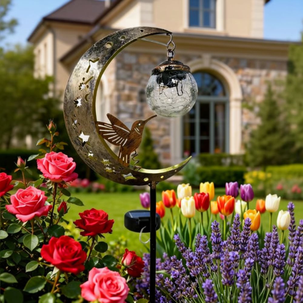Outdoor Lighting Decor Ideas - Dekoracyjna, solarna lampa ogrodowa w kształcie